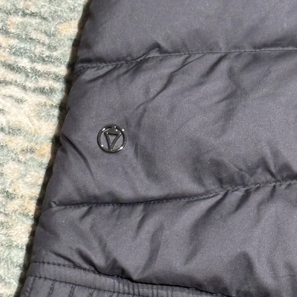 Ivivva chevron puffer
